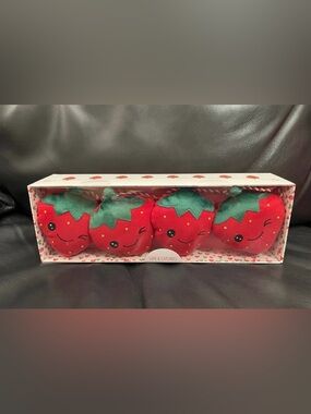 Love and Cupcakes Bran New Strawberries Garland